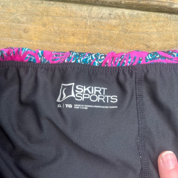 Skirt Sports athletic skirt - Picture 2 of 6